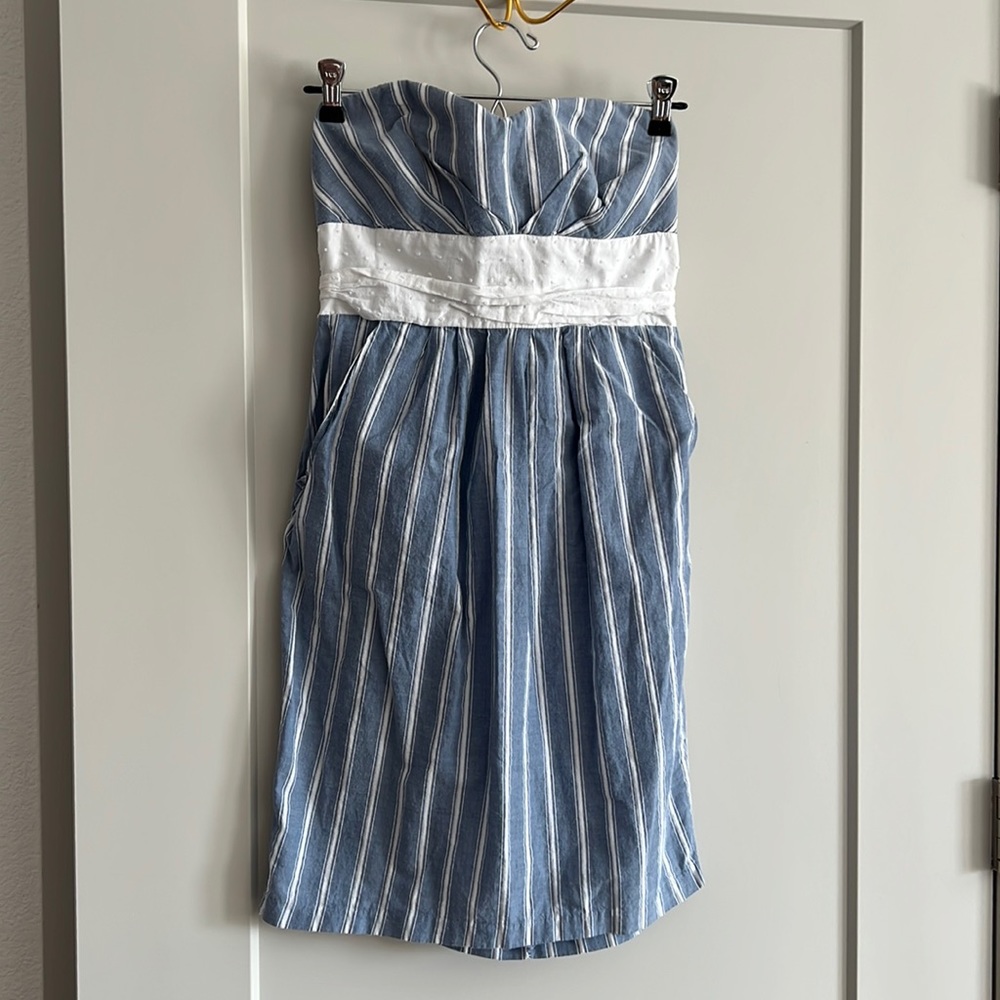 Strapless dress